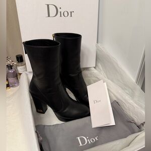 Dior D-Rise Ankle Boots – Black Leather – Size 36 – Excellent Condition